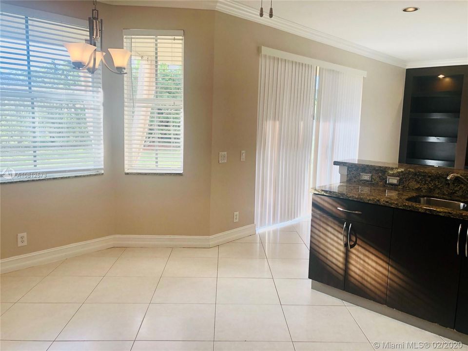 Recently Rented: $3,750 (5 beds, 4 baths, 2536 Square Feet)
