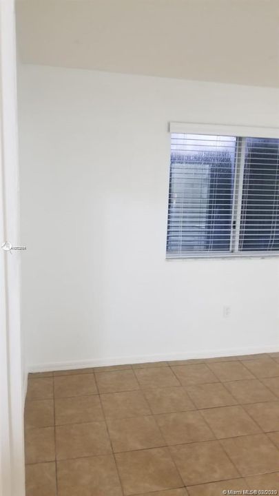 Vendido Recientemente: $140,000 (2 camas, 2 baños, 815 Pies cuadrados)