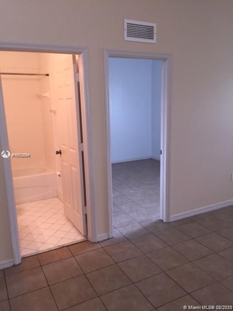 Recently Sold: $140,000 (2 beds, 2 baths, 815 Square Feet)