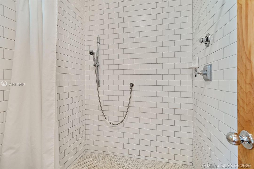 Recently Sold: $535,000 (3 beds, 2 baths, 1761 Square Feet)