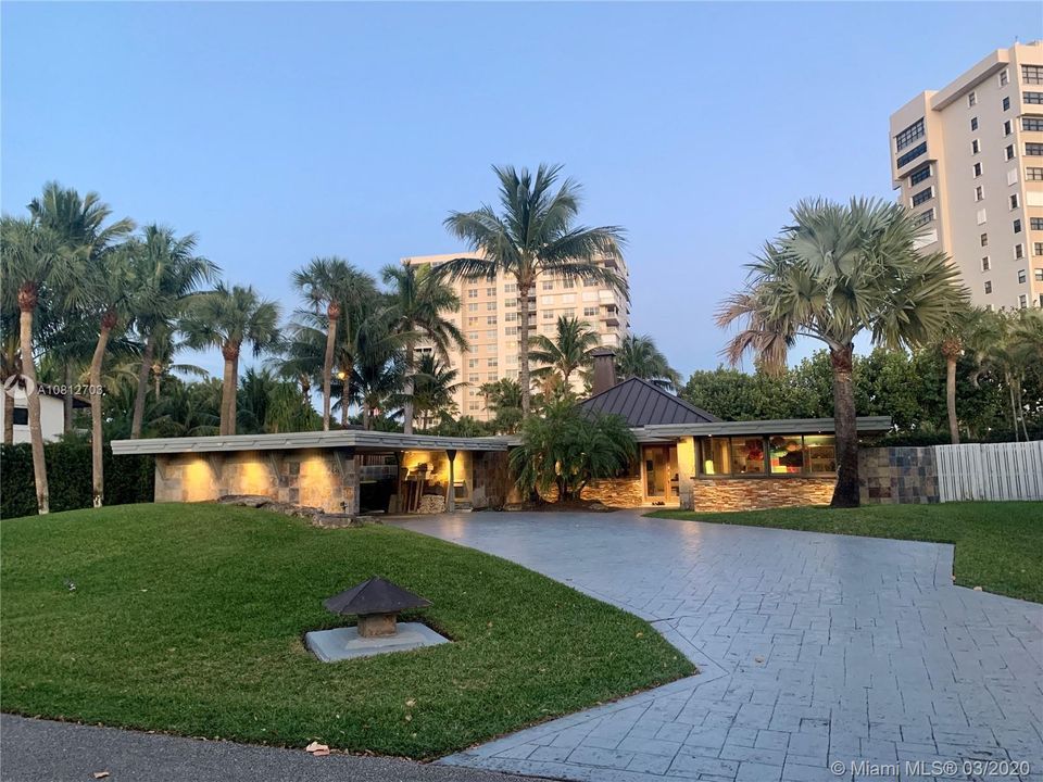 Recently Sold: $1,450,000 (4 beds, 4 baths, 2023 Square Feet)