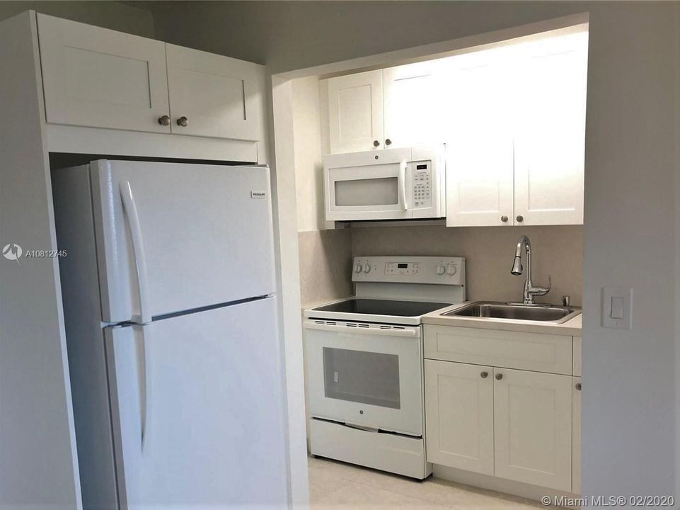 Recently Rented: $975 (1 beds, 1 baths, 400 Square Feet)