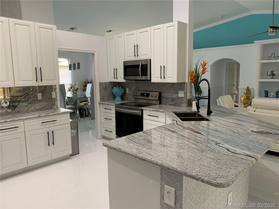 Recently Sold: $499,000 (4 beds, 3 baths, 2768 Square Feet)