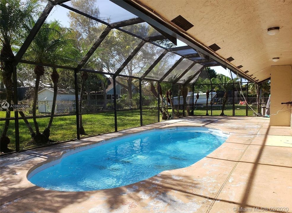 Recently Rented: $2,300 (4 beds, 2 baths, 2592 Square Feet)