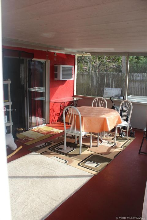 Vendido Recientemente: $165,000 (3 camas, 1 baños, 1118 Pies cuadrados)
