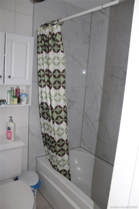 Vendido Recientemente: $165,000 (3 camas, 1 baños, 1118 Pies cuadrados)