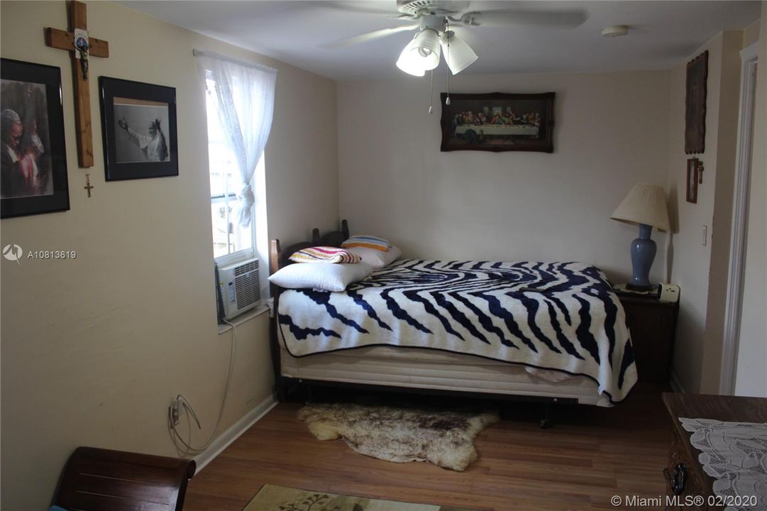 Vendido Recientemente: $165,000 (3 camas, 1 baños, 1118 Pies cuadrados)
