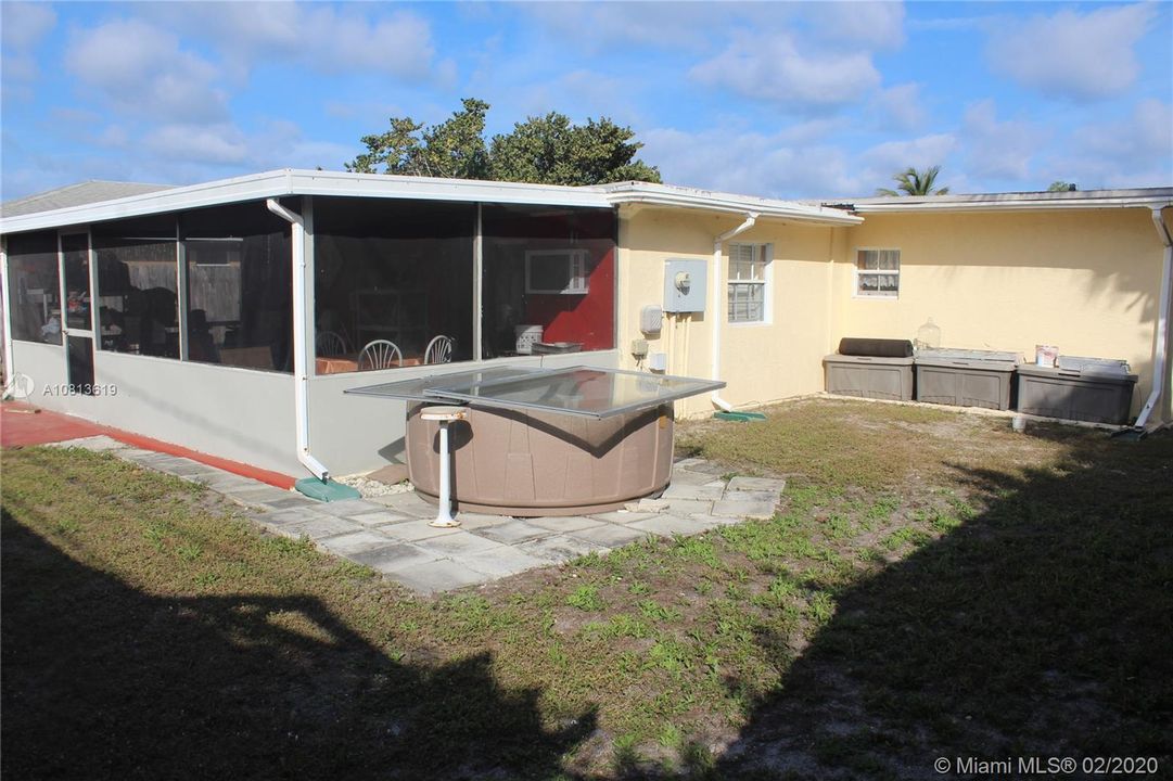 Vendido Recientemente: $165,000 (3 camas, 1 baños, 1118 Pies cuadrados)