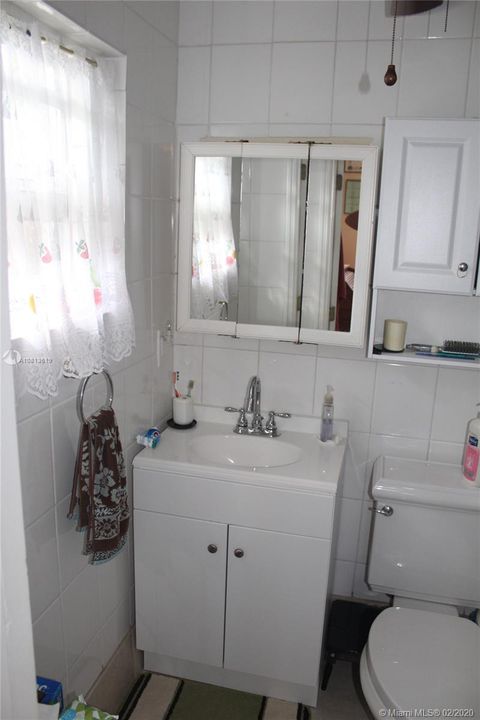 Vendido Recientemente: $165,000 (3 camas, 1 baños, 1118 Pies cuadrados)