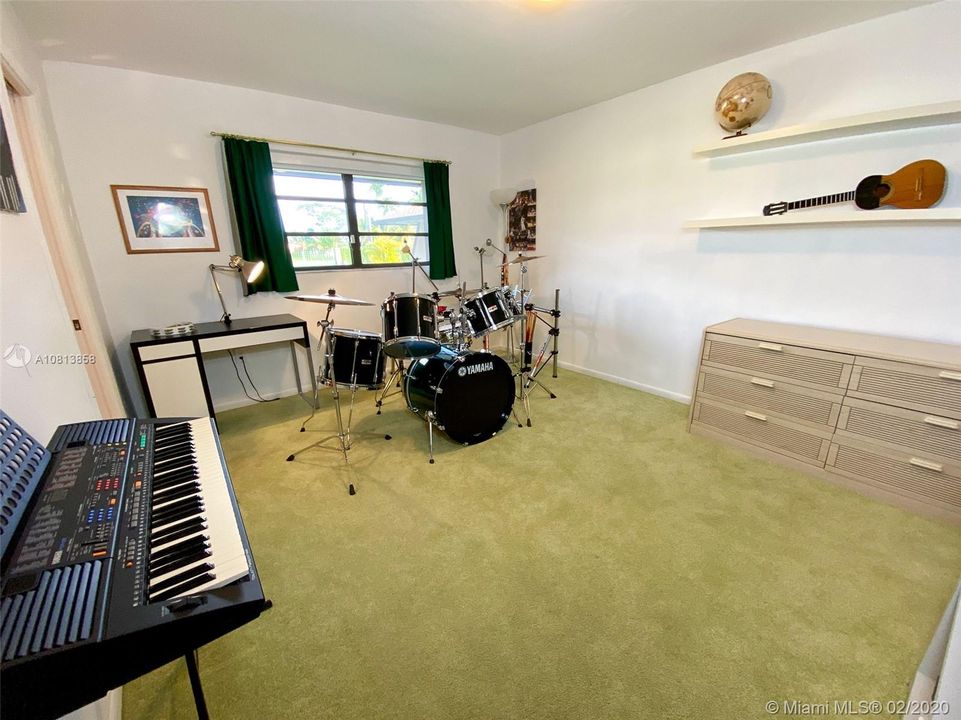 Vendido Recientemente: $2,050,000 (5 camas, 4 baños, 4008 Pies cuadrados)