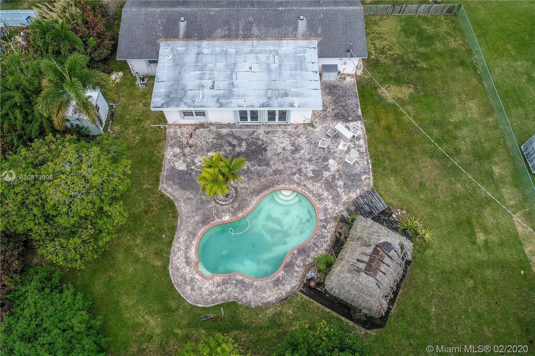 Recently Sold: $299,900 (4 beds, 2 baths, 1890 Square Feet)