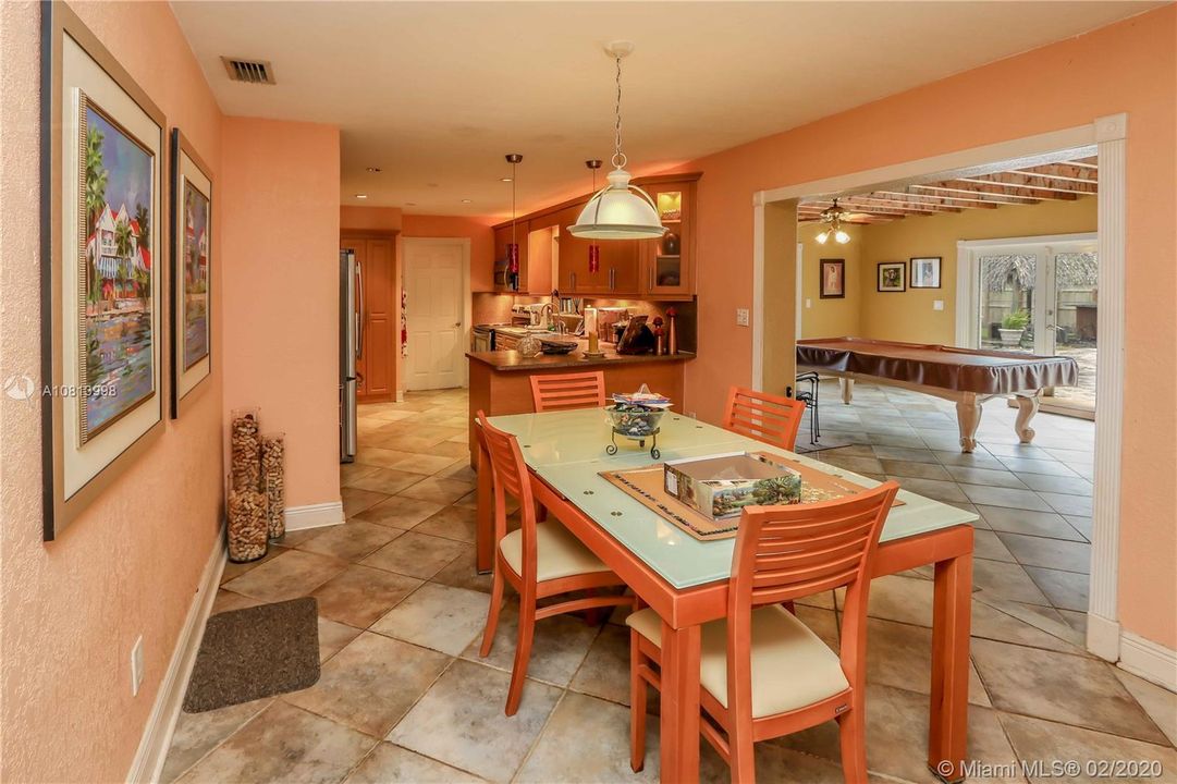 Recently Sold: $299,900 (4 beds, 2 baths, 1890 Square Feet)