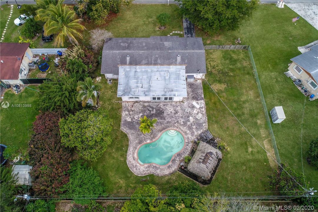 Recently Sold: $299,900 (4 beds, 2 baths, 1890 Square Feet)