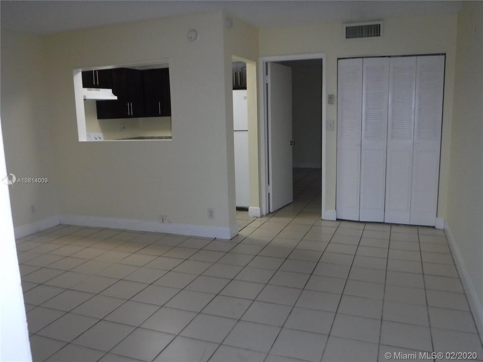 Recently Rented: $1,000 (1 beds, 1 baths, 480 Square Feet)