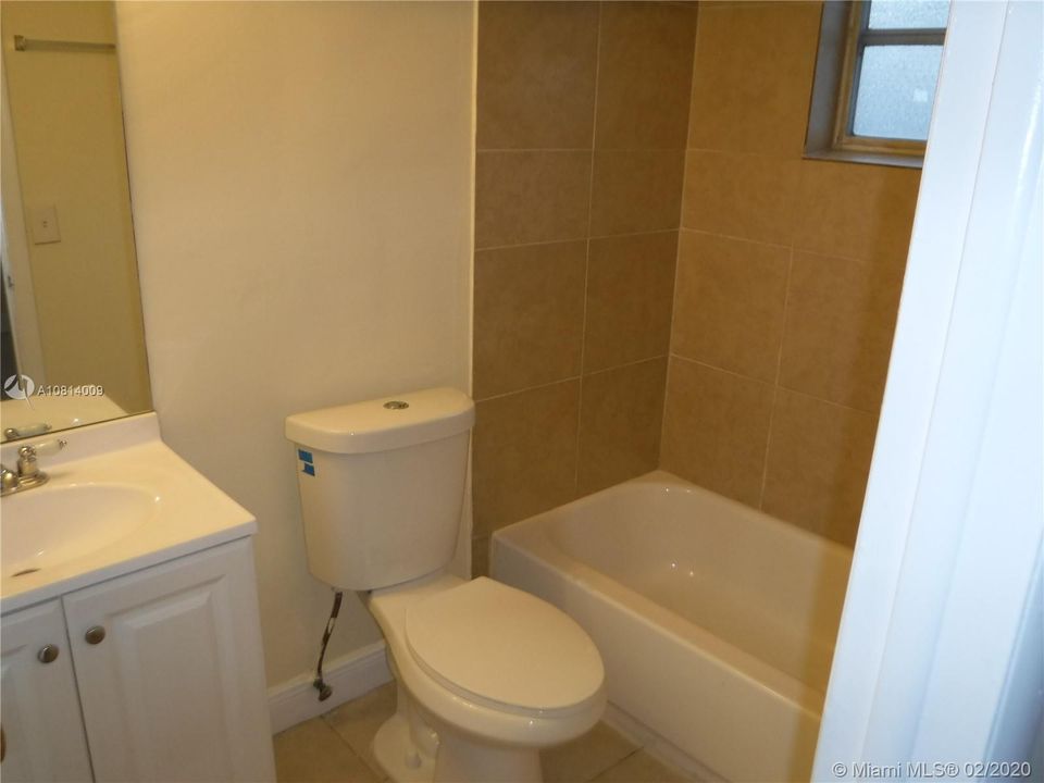 Recently Rented: $1,000 (1 beds, 1 baths, 480 Square Feet)