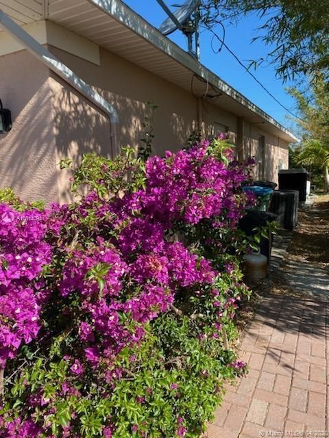 Recently Sold: $237,999 (3 beds, 2 baths, 0 Square Feet)