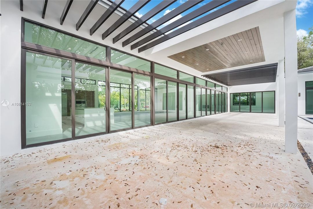 Недавно продано: $2,575,000 (6 спален, 7 ванн, 6088 Квадратных фут)