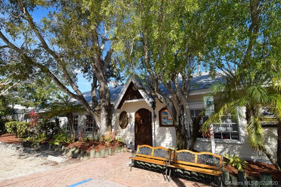 Vendido Recientemente: $664,900 (4 camas, 3 baños, 1547 Pies cuadrados)