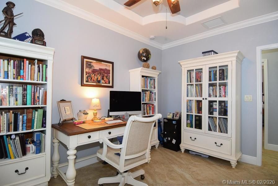 Vendido Recientemente: $664,900 (4 camas, 3 baños, 1547 Pies cuadrados)