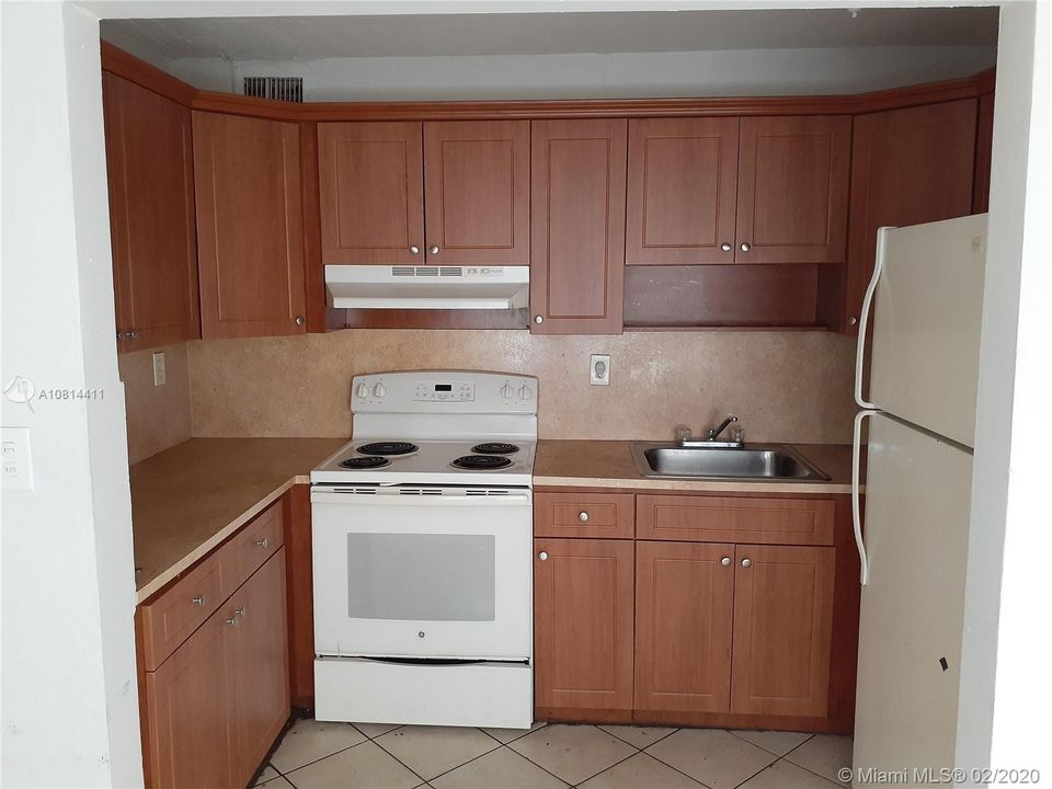 Recently Sold: $103,500 (2 beds, 1 baths, 773 Square Feet)
