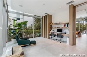 Recently Sold: $5,800,000 (7 beds, 5 baths, 5000 Square Feet)