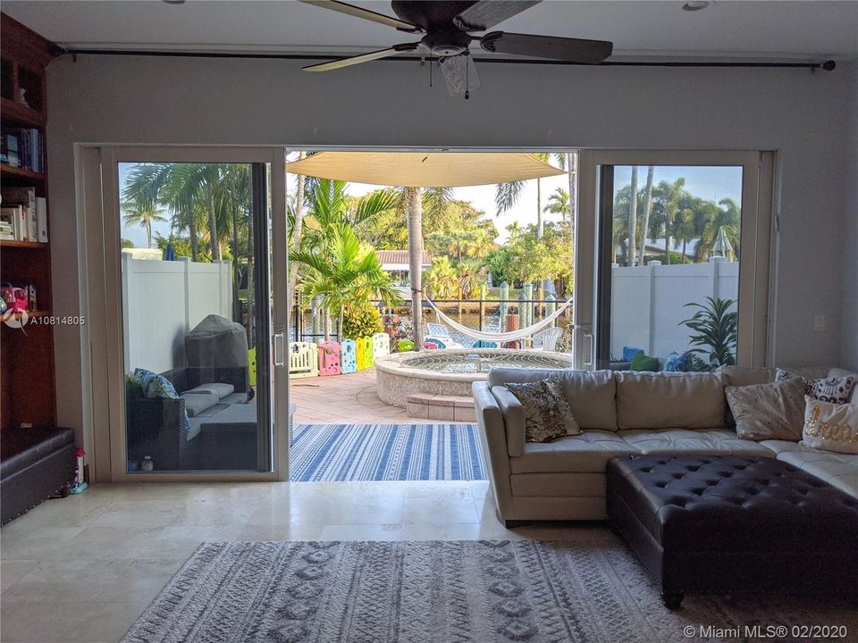 Recently Sold: $799,999 (3 beds, 3 baths, 2719 Square Feet)