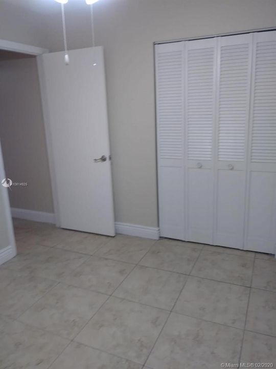 Recently Rented: $850 (1 beds, 1 baths, 1260 Square Feet)