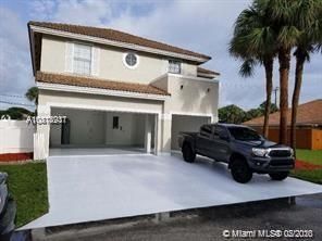 Vendido Recientemente: $429,999 (5 camas, 3 baños, 2435 Pies cuadrados)