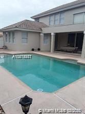 Vendido Recientemente: $429,999 (5 camas, 3 baños, 2435 Pies cuadrados)