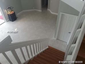 Vendido Recientemente: $429,999 (5 camas, 3 baños, 2435 Pies cuadrados)