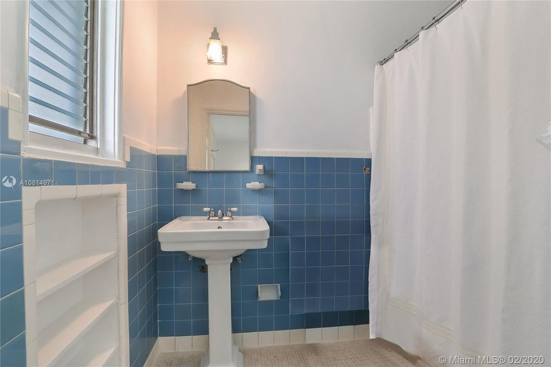 最近租的: $6,000 (3 贝兹, 3 浴室, 1980 平方英尺)