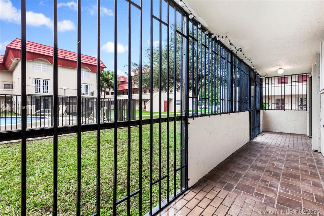 Recently Sold: $179,000 (2 beds, 2 baths, 1020 Square Feet)