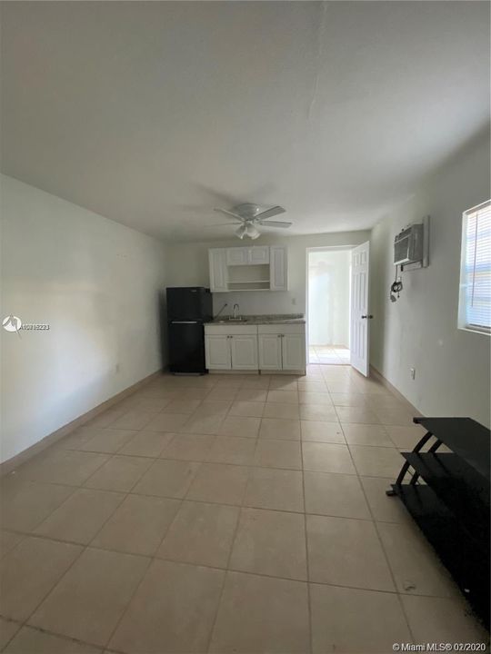 Recently Rented: $1,100 (0 beds, 1 baths, 1745 Square Feet)