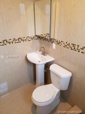 Недавно арендовано: $1,200 (1 спален, 1 ванн, 500 Квадратных фут)
