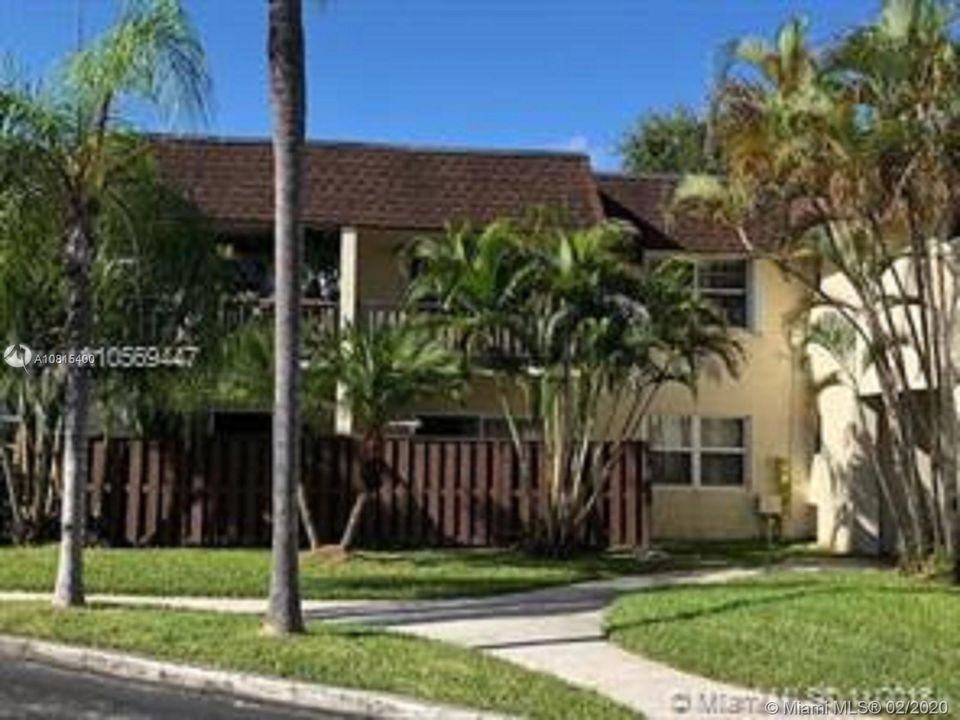 Recently Rented: $1,550 (2 beds, 2 baths, 976 Square Feet)