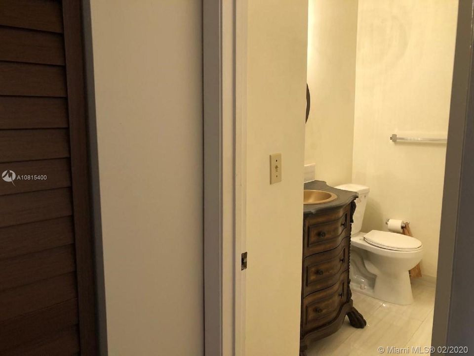 Recently Rented: $1,550 (2 beds, 2 baths, 976 Square Feet)
