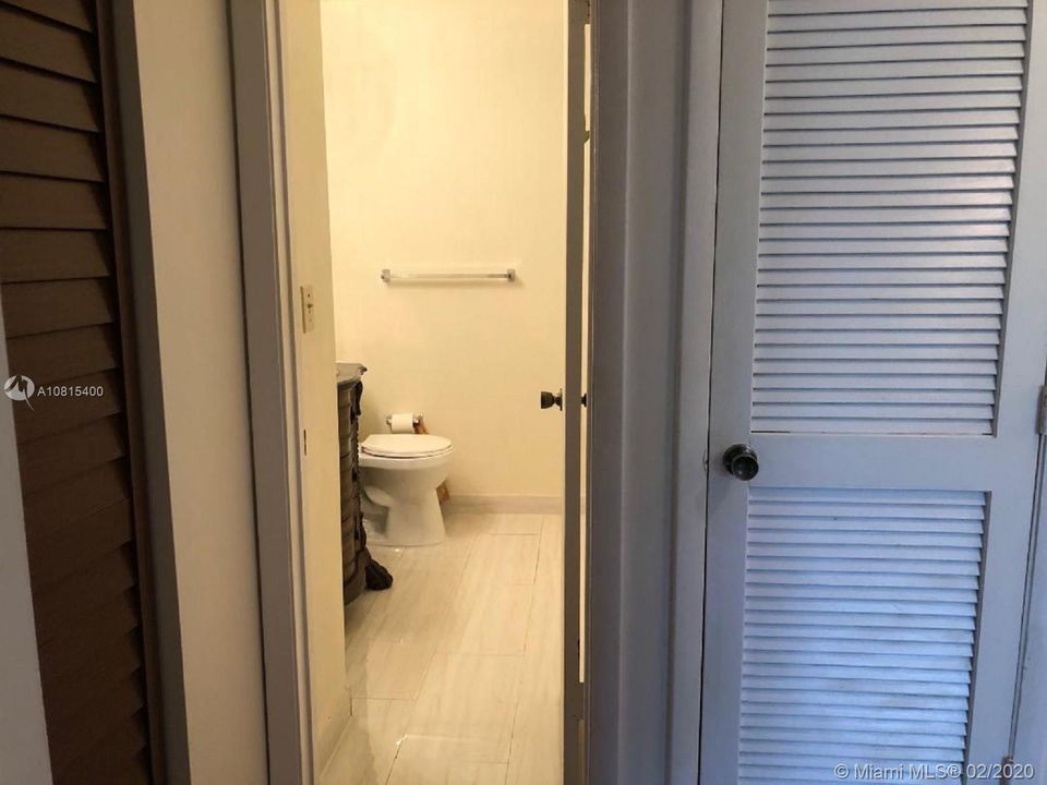 Recently Rented: $1,550 (2 beds, 2 baths, 976 Square Feet)