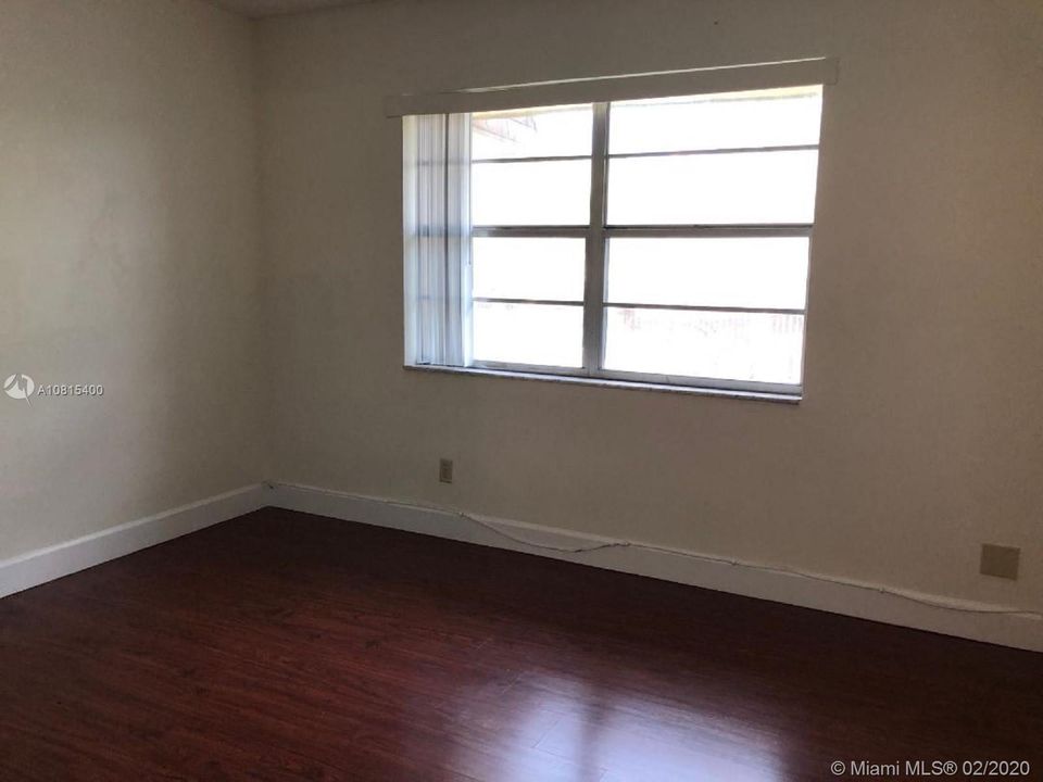 Recently Rented: $1,550 (2 beds, 2 baths, 976 Square Feet)