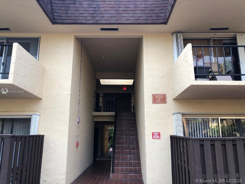 Recently Rented: $1,550 (2 beds, 2 baths, 976 Square Feet)