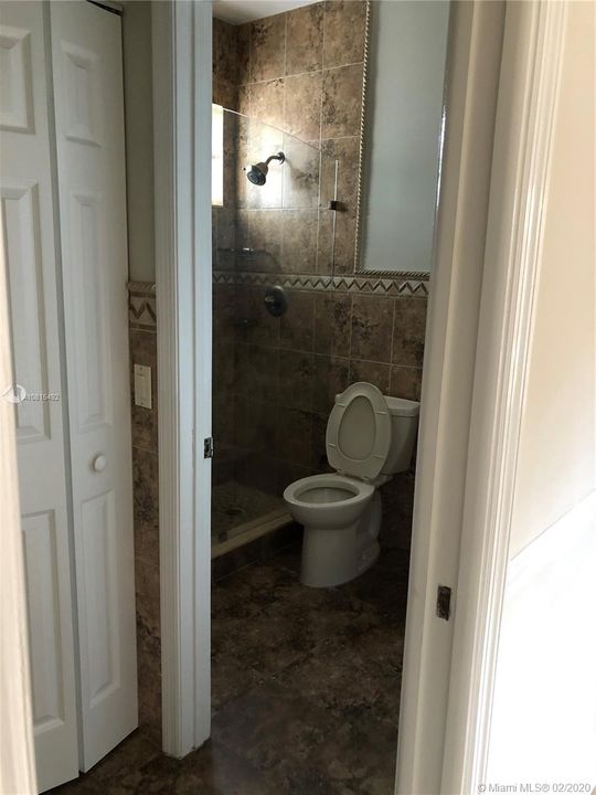Recientemente alquilado: $3,000 (5 camas, 3 baños, 3222 Pies cuadrados)