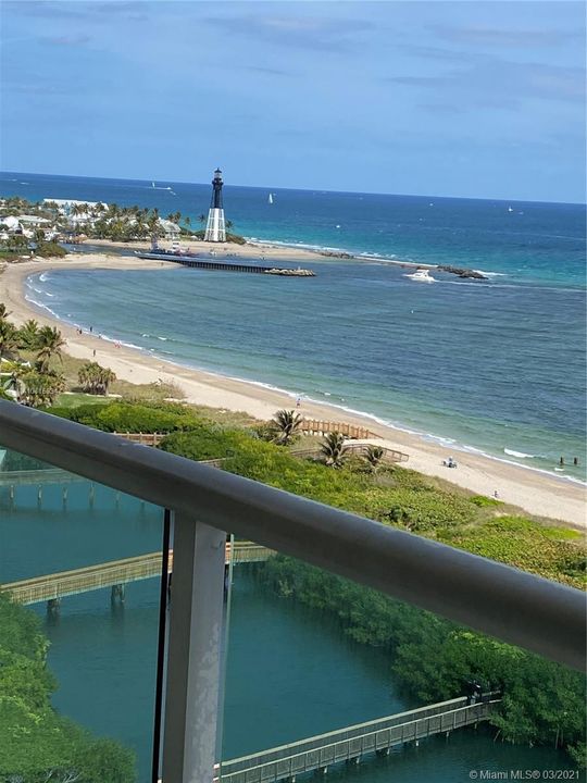 Недавно продано: $495,900 (2 спален, 2 ванн, 975 Квадратных фут)