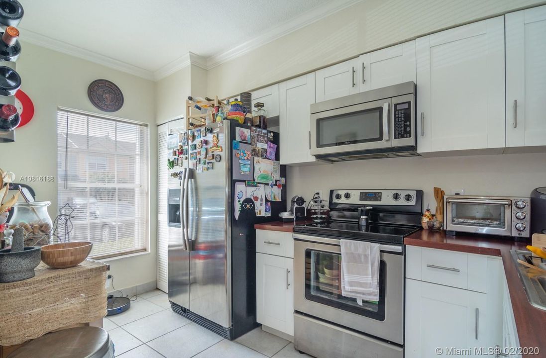 Recently Sold: $239,000 (2 beds, 2 baths, 1110 Square Feet)