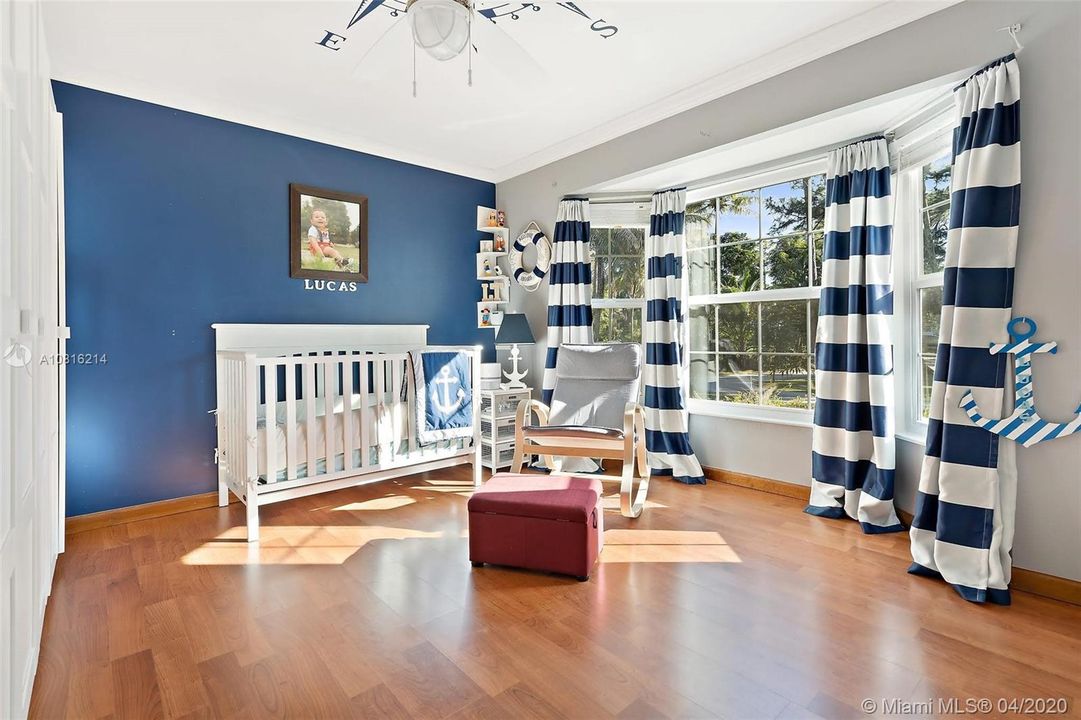 Recently Sold: $394,900 (4 beds, 2 baths, 1673 Square Feet)