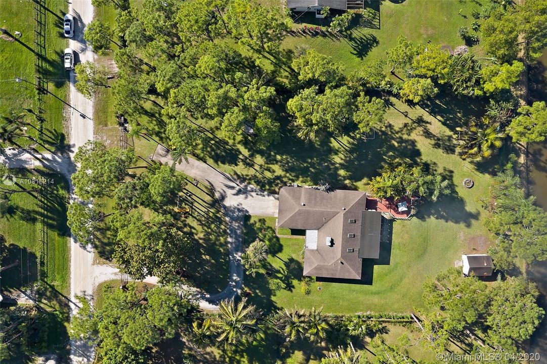 Recently Sold: $394,900 (4 beds, 2 baths, 1673 Square Feet)