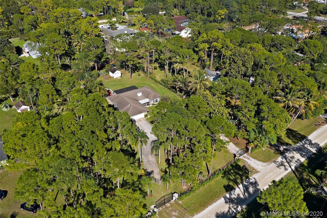 Recently Sold: $394,900 (4 beds, 2 baths, 1673 Square Feet)