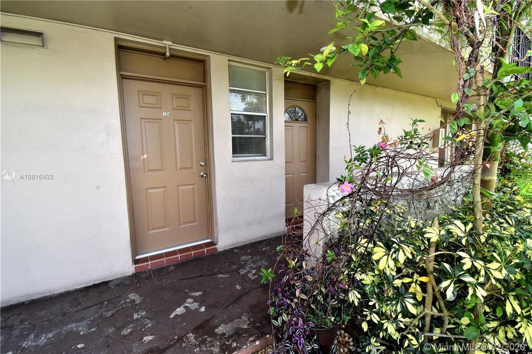 Recently Sold: $75,000 (1 beds, 1 baths, 790 Square Feet)