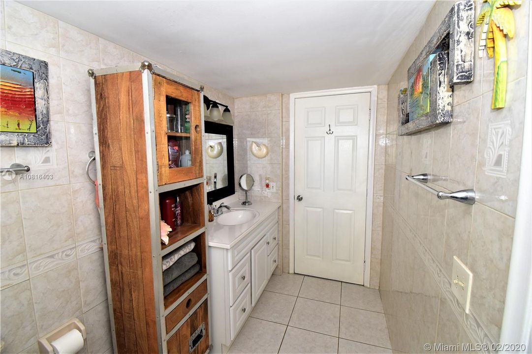 Vendido Recientemente: $75,000 (1 camas, 1 baños, 790 Pies cuadrados)