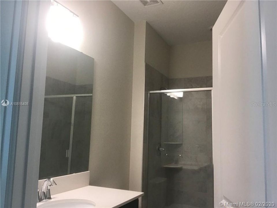 Recientemente alquilado: $2,500 (4 camas, 2 baños, 0 Pies cuadrados)