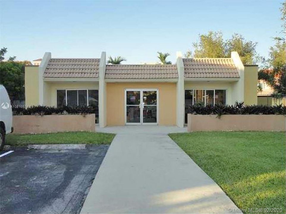 Recently Rented: $1,200 (1 beds, 1 baths, 770 Square Feet)