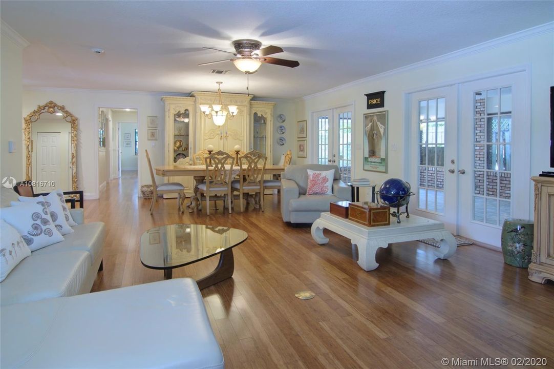 LR / DR, French doors to patio
